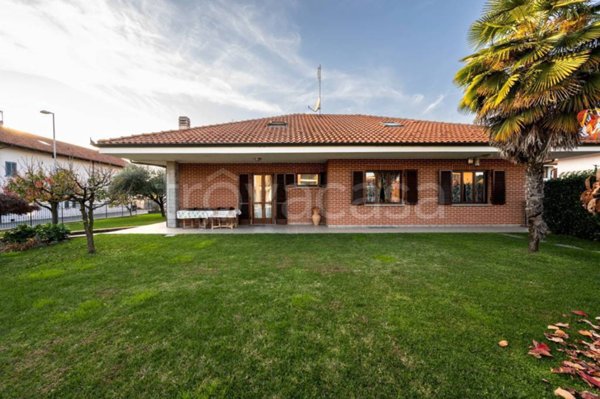 casa indipendente in vendita a Volpiano