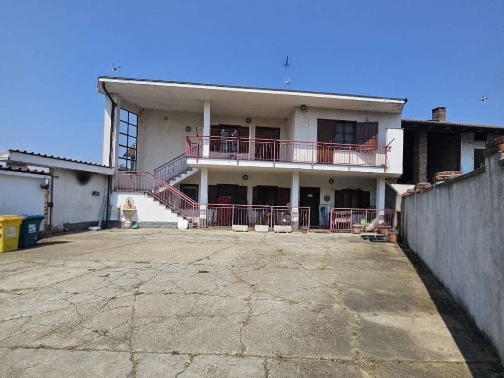casa indipendente in vendita a Volpiano