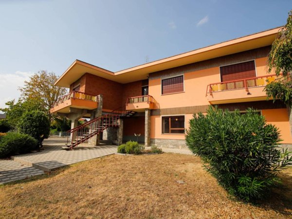 casa indipendente in vendita a Volpiano