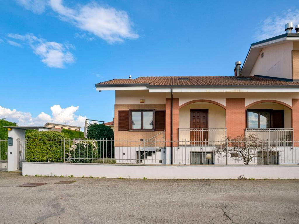 casa indipendente in vendita a Volvera in zona Gerbole-Zucche