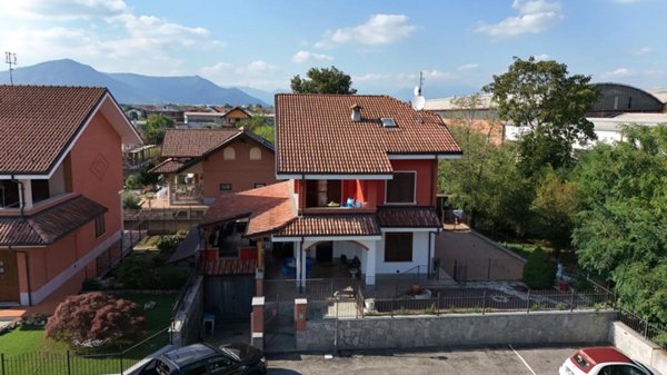 casa indipendente in vendita a Volvera in zona Gerbole-Zucche