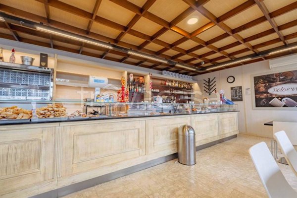 negozio in vendita a Volvera