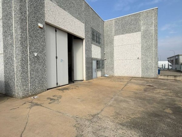 locale commerciale in vendita a Volvera