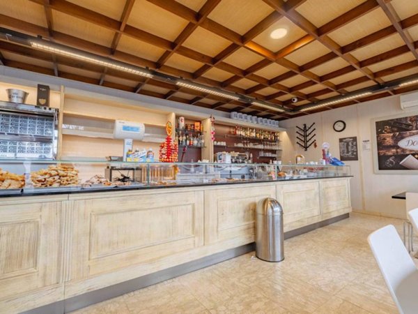 negozio in vendita a Volvera