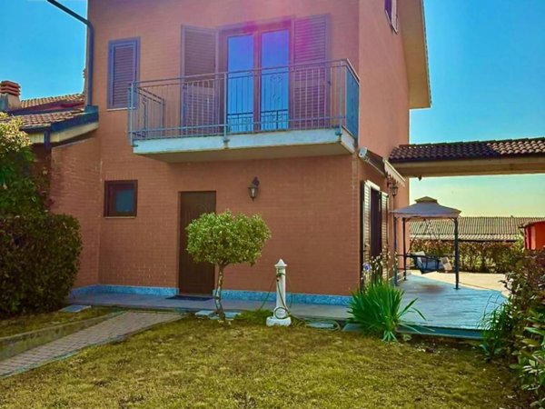 casa indipendente in vendita a Volvera in zona Gerbole-Zucche