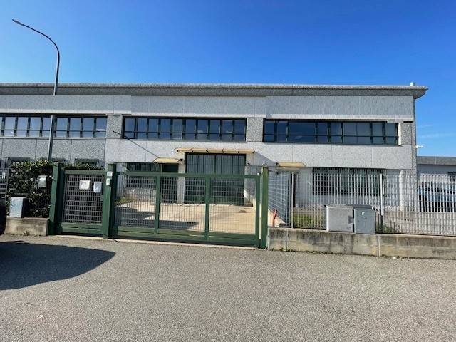 locale commerciale in vendita a Volvera