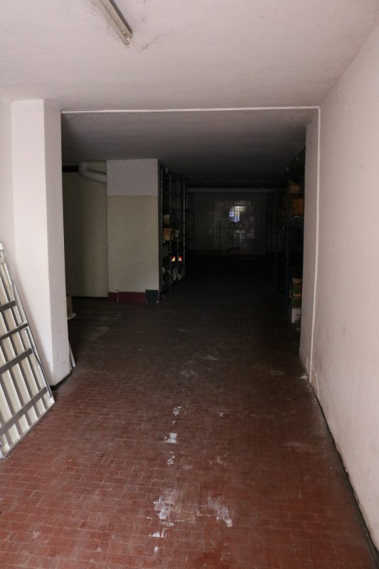 locale di sgombero in vendita a Laives