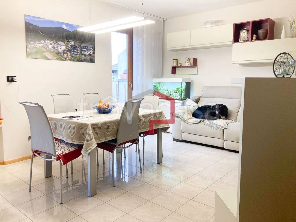 appartamento in vendita a Laives in zona Pineta
