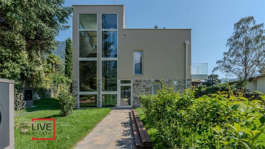 casa indipendente in vendita a Merano in zona Maia Alta