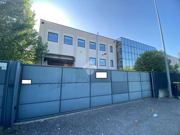 locale commerciale in vendita a Mappano