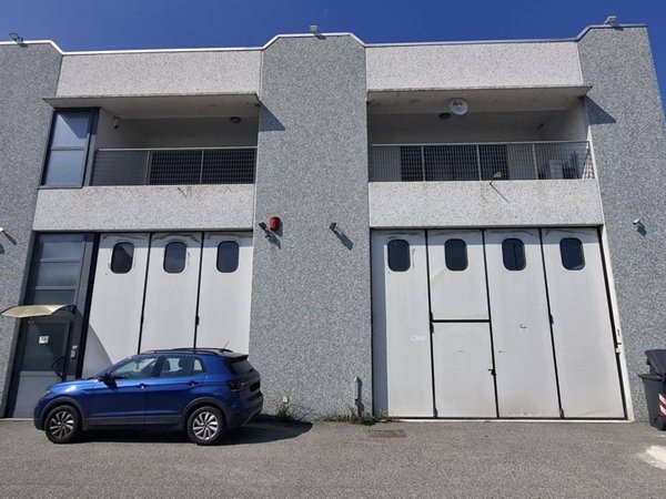 locale commerciale in vendita a Mappano