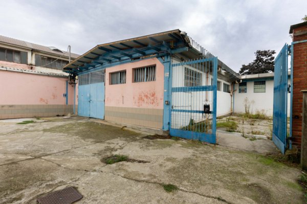 locale di sgombero in vendita a Mappano