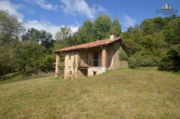 appartamento in vendita a Val di Chy in zona Lugnacco