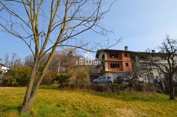 casa indipendente in vendita a Val di Chy in zona Pecco