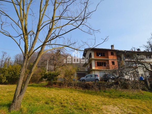 casa indipendente in vendita a Val di Chy in zona Pecco