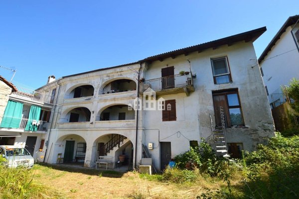 casa indipendente in vendita a Val di Chy in zona Gauna