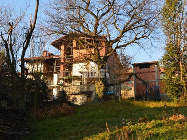 casa indipendente in vendita a Val di Chy in zona Pecco