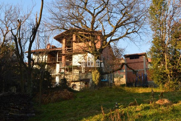 casa indipendente in vendita a Val di Chy in zona Pecco