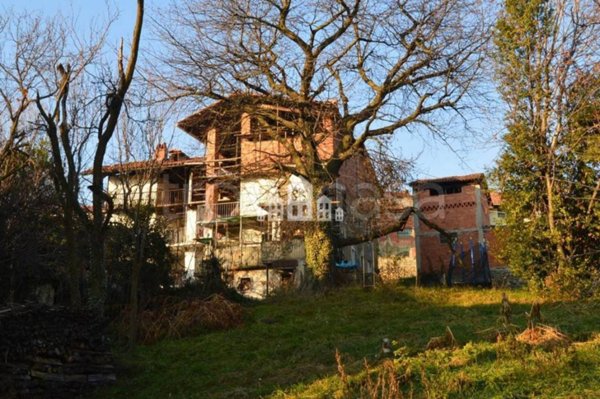 casa indipendente in vendita a Val di Chy in zona Pecco