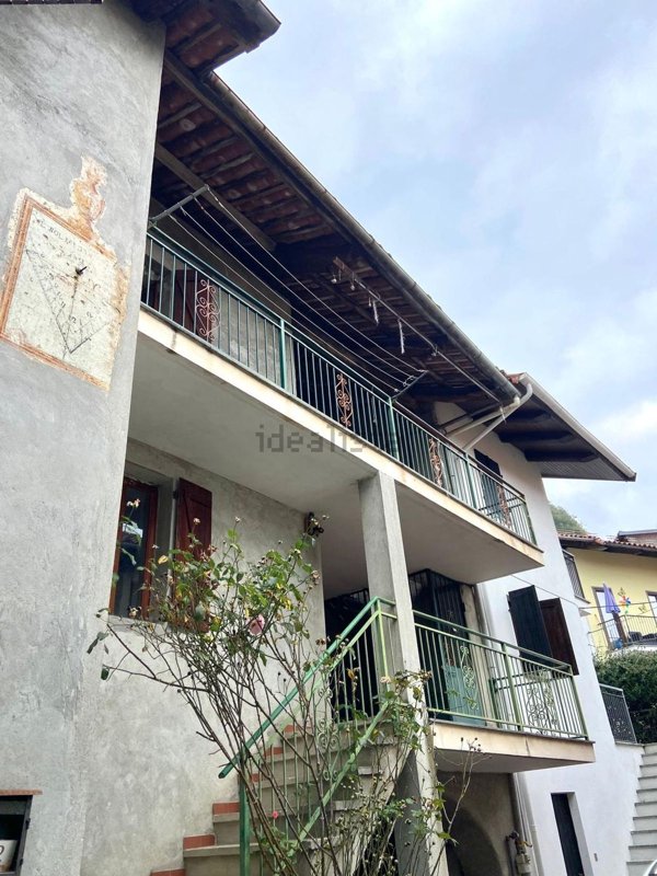 appartamento in vendita a Val di Chy in zona Pecco