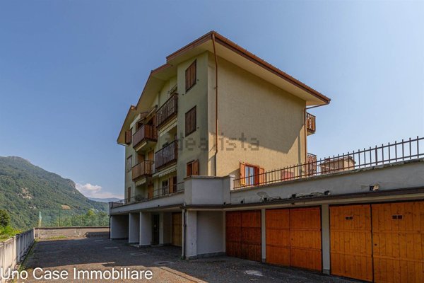 appartamento in vendita a Val di Chy