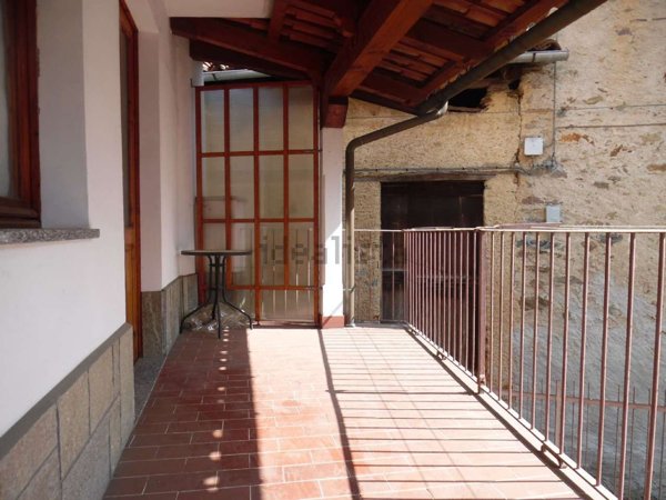 casa indipendente in vendita a Val di Chy in zona Pecco