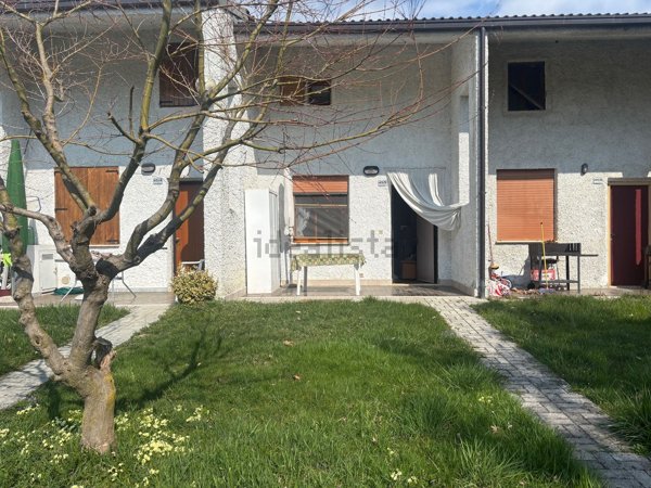 casa indipendente in vendita a Val di Chy in zona Alice Superiore