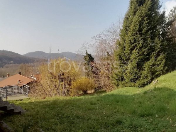 casa indipendente in vendita a Val di Chy