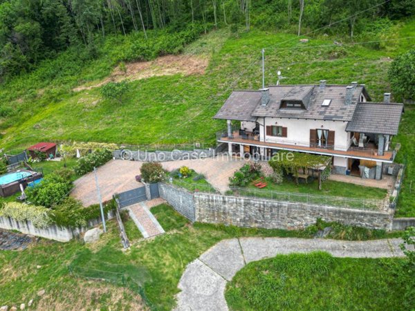 casa indipendente in vendita a Val di Chy in zona Alice Superiore