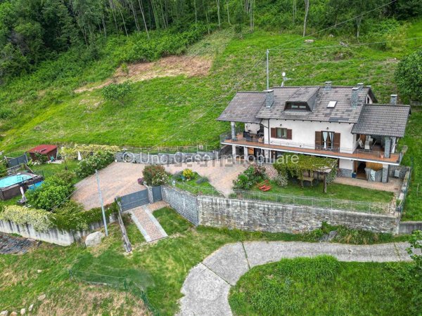 casa indipendente in vendita a Val di Chy in zona Alice Superiore