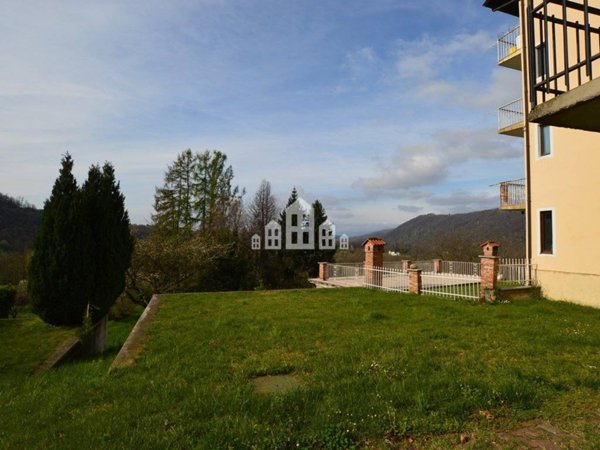 casa indipendente in vendita a Val di Chy in zona Alice Superiore