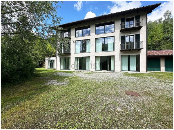 casa indipendente in vendita a Val di Chy in zona Buracco