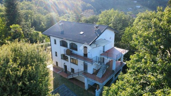casa indipendente in vendita a Val di Chy in zona Buracco
