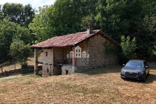 appartamento in vendita a Val di Chy in zona Pecco