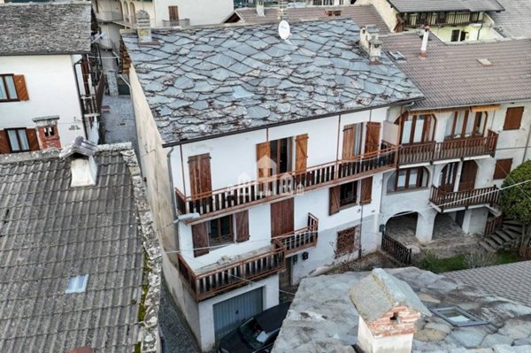 casa indipendente in vendita a Valchiusa in zona Vico Canavese