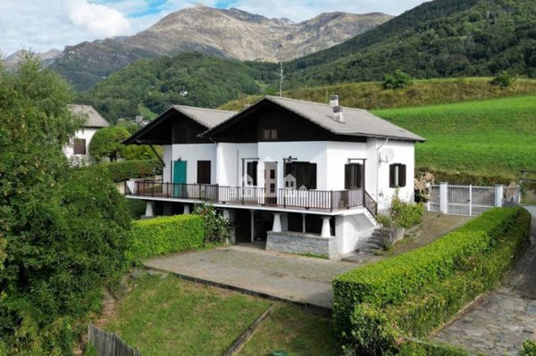 casa indipendente in vendita a Valchiusa in zona Drusacco