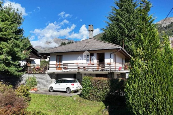 casa indipendente in vendita a Valchiusa in zona Meugliano