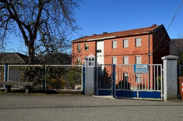 appartamento in vendita a Valchiusa in zona Vico Canavese