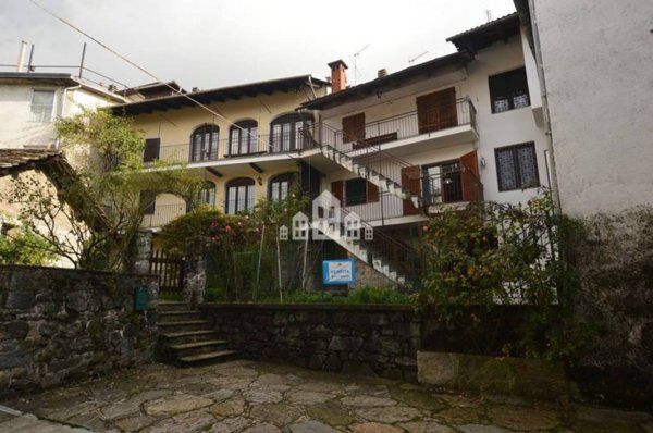 casa indipendente in vendita a Valchiusa in zona Vico Canavese