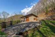 casa indipendente in vendita a Valchiusa in zona Meugliano