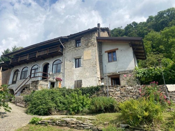 casa indipendente in vendita a Valchiusa in zona Vico Canavese