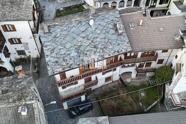 casa indipendente in vendita a Valchiusa in zona Vico Canavese
