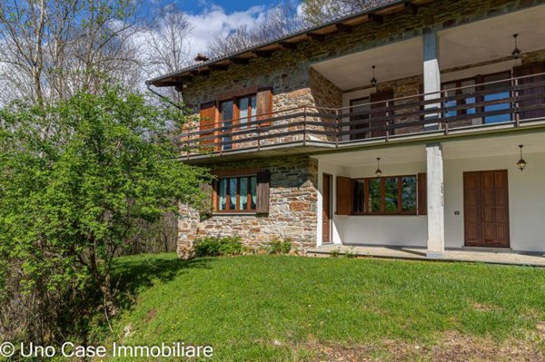 casa indipendente in vendita a Valchiusa in zona Meugliano