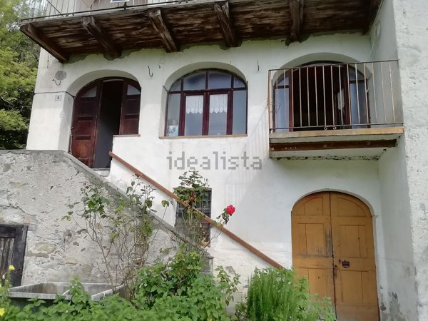 appartamento in vendita a Valchiusa