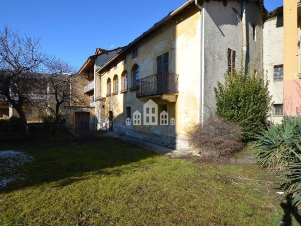 casa indipendente in vendita a Valchiusa in zona Drusacco