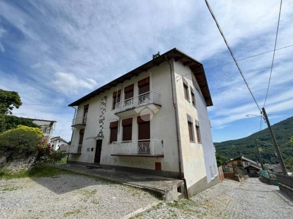 appartamento in vendita a Valchiusa in zona Drusacco