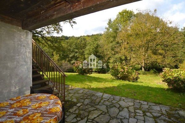 casa indipendente in vendita a Valchiusa