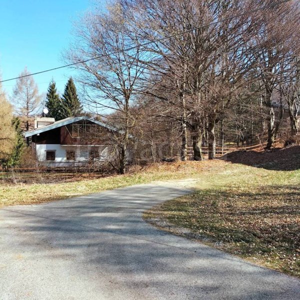 casa indipendente in vendita ad Ala