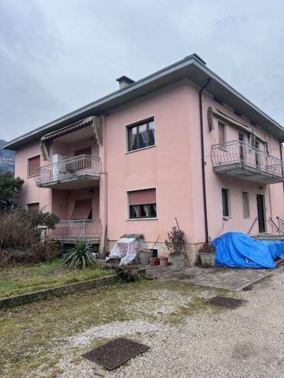 appartamento in vendita ad Ala