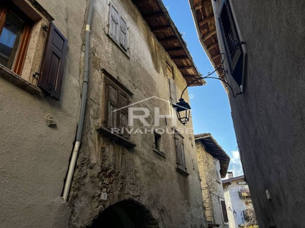 casa indipendente in vendita ad Arco